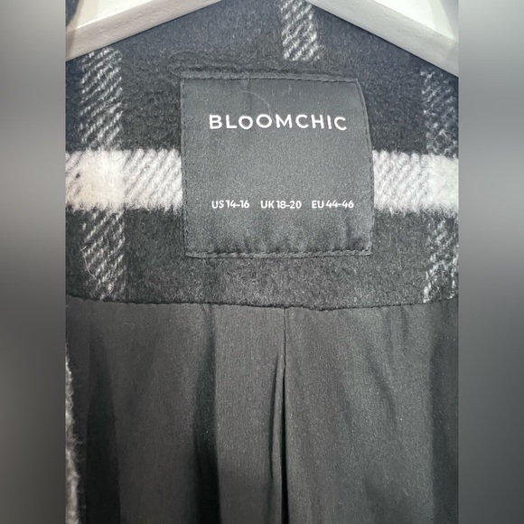 •new• BLOOMCHIC Plaid Coat - Picture 7 of 11